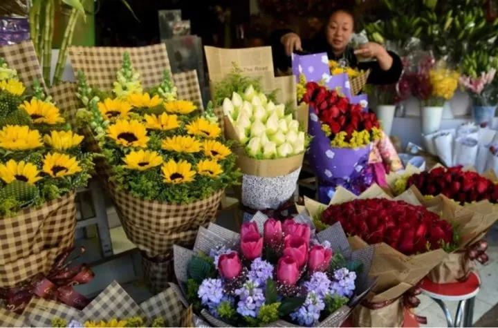 新風(fēng)口來襲，鮮花電商融資上億元，社區(qū)團(tuán)購(gòu)鮮花交易成新亮點(diǎn)